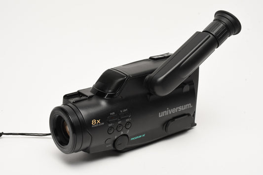 Universum VKR4665 Video 8 8mm Camcorder, batt+charger+remote, Tested