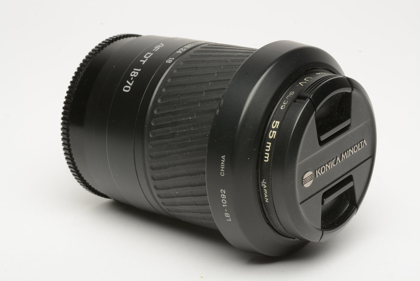 Minolta AF 18-70mm DT f3.5-5.6 D Macro zoom lens, caps, hood, UV, nice & clean