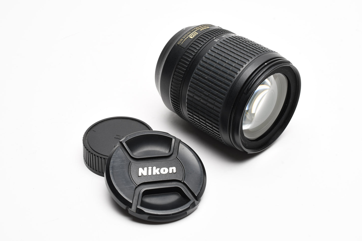 Nikon AF-S 18-105mm f3.5-5.6G ED DX VR zoom lens, caps, clean, Nice