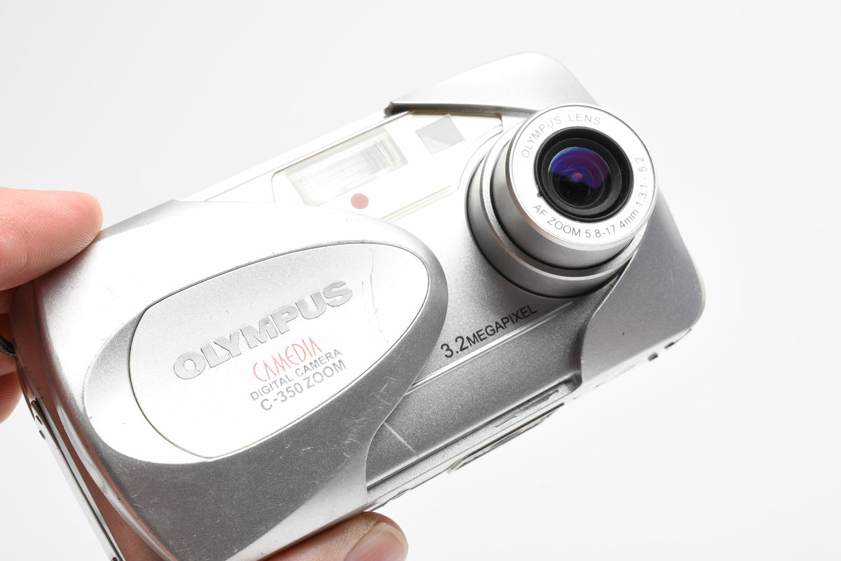 Olympus Camedia C-350 Zoom 3.2MP Digital Point&Shoot camera w/Strap, 16MB XD Card, Nice