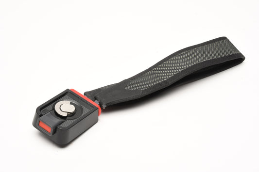 Joby 3 Way Retractable Camera Strap, Nice & Clean