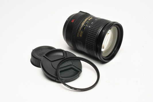 Nikon AF-S Nikkor 18-200mm F3.5-5.6 G ED VR DX, caps, UV, Great! *Read