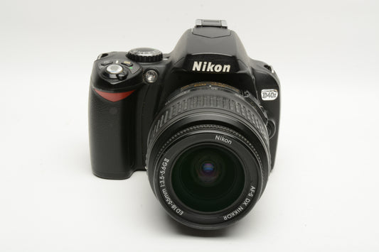 Nikon D40X body w/Nikkor 18-55mm f3.5-5.6 G II, batt, charger, Only 6505 acts!