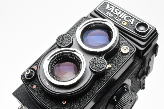Yashica Mat 124G 120 TLR camera w/80mm f3.5 lens, tested, works great, Mint-