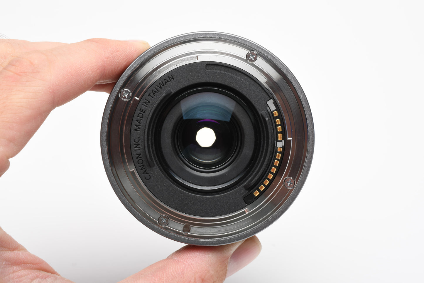Canon RF 16mm f2.8 STM wide lens, Mint-, Great