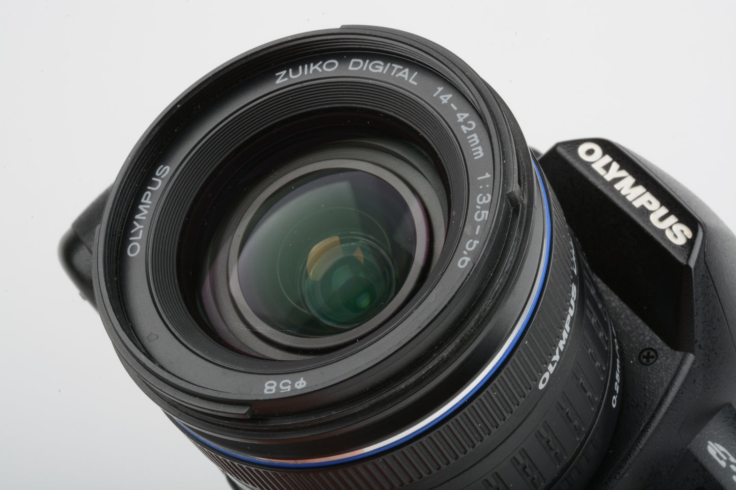 Olympus E-510 IS DSLR w/14-42mm f3.5-5.6 ED zoom lens, 2batts, charger, manuals+