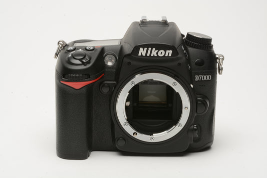 Nikon D7000 16.2MP DSLR body, batt, dual charger, MB-D11 grip Only 8907 Acts!!