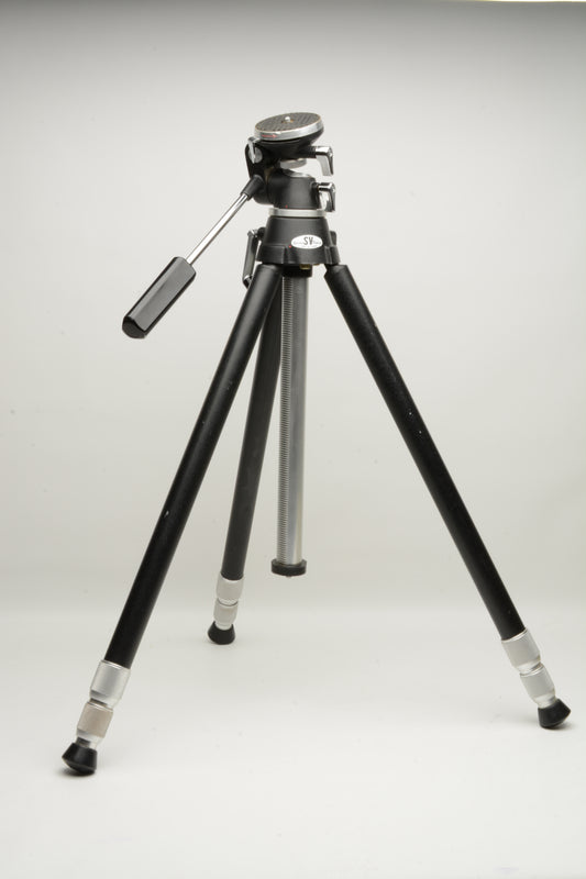 Daiwa SV aluminum tripod w/679L Goldcrest head 24" folded 57" expanded