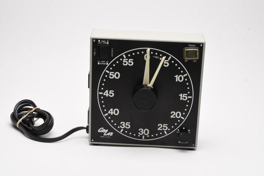 Gralab darkroom timer model 300 latest version, works great! Clean