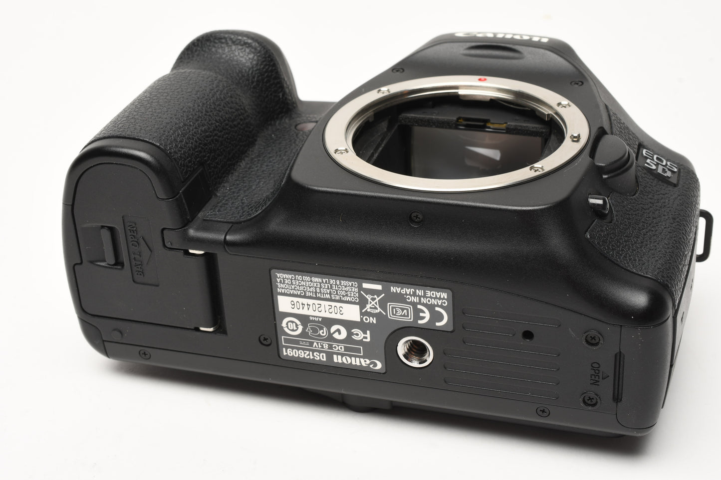 Canon EOS 5D 12.3MP DSLR Camera Body, batt, charger, manuals Very clean!