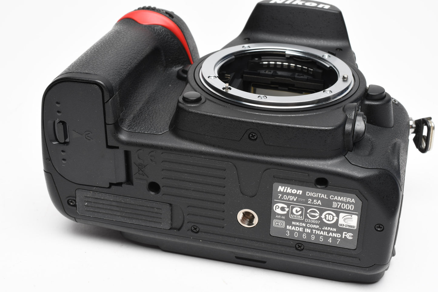 Nikon D7000 16.2MP DSLR, batt, charger, Only 125 Acts! Very clean, Minimal use