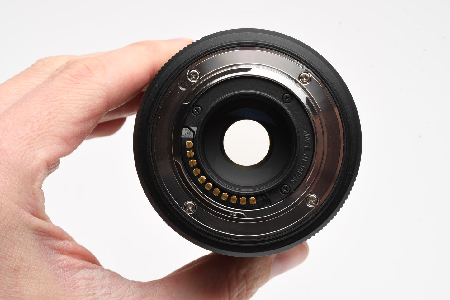 Olympus M. Zuiko Pro 12-200mm f3.5-6.3 lens, Caps, Hood, Mint-