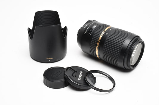 Tamron AF 70-300mm f4-5.6 SP Di zoom Nikon AF A005, hood+caps+UV (USA)