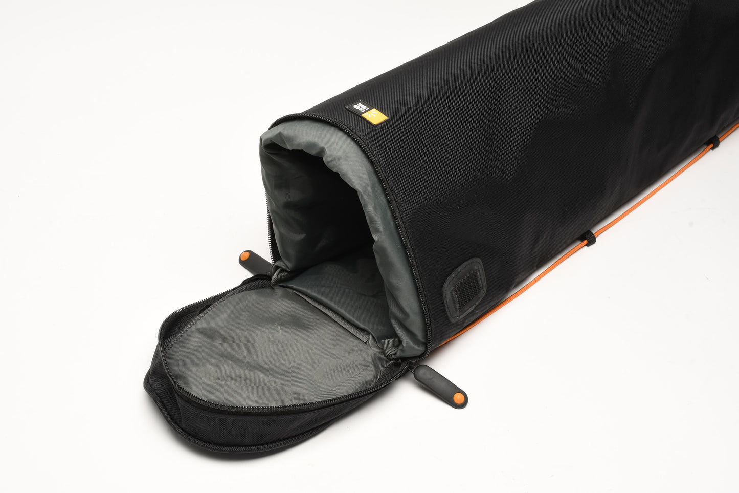 Case Logic 27" x 6" tripod case, Nice and clean