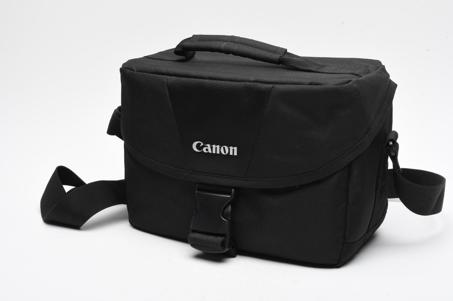 Canon Rebel T7 DSLR w/18-55mm f3.5-5.6 IS II w/Case, 11K Acts