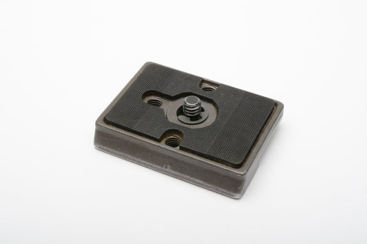 Manfrotto 200PL-14 genuine quick release plate - solid, clean