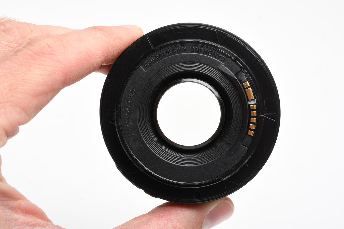 Canon EF 50mm f1.8 II prime lens, caps, hood, UV filter, Great