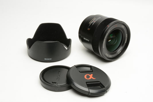 Sony Distagon 24mm f2 ZA T* SSM lens A-Mount w/Hood+Caps, Mint-
