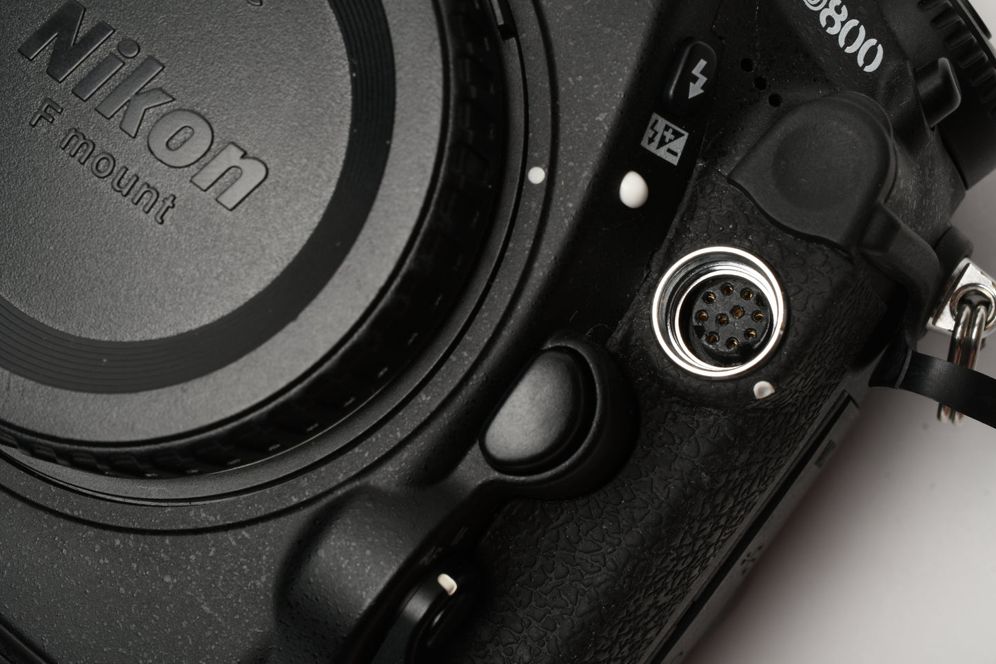 Nikon D800 DSLR body, USA version, batt+charger+strap Only 1647 Acts!! *READ