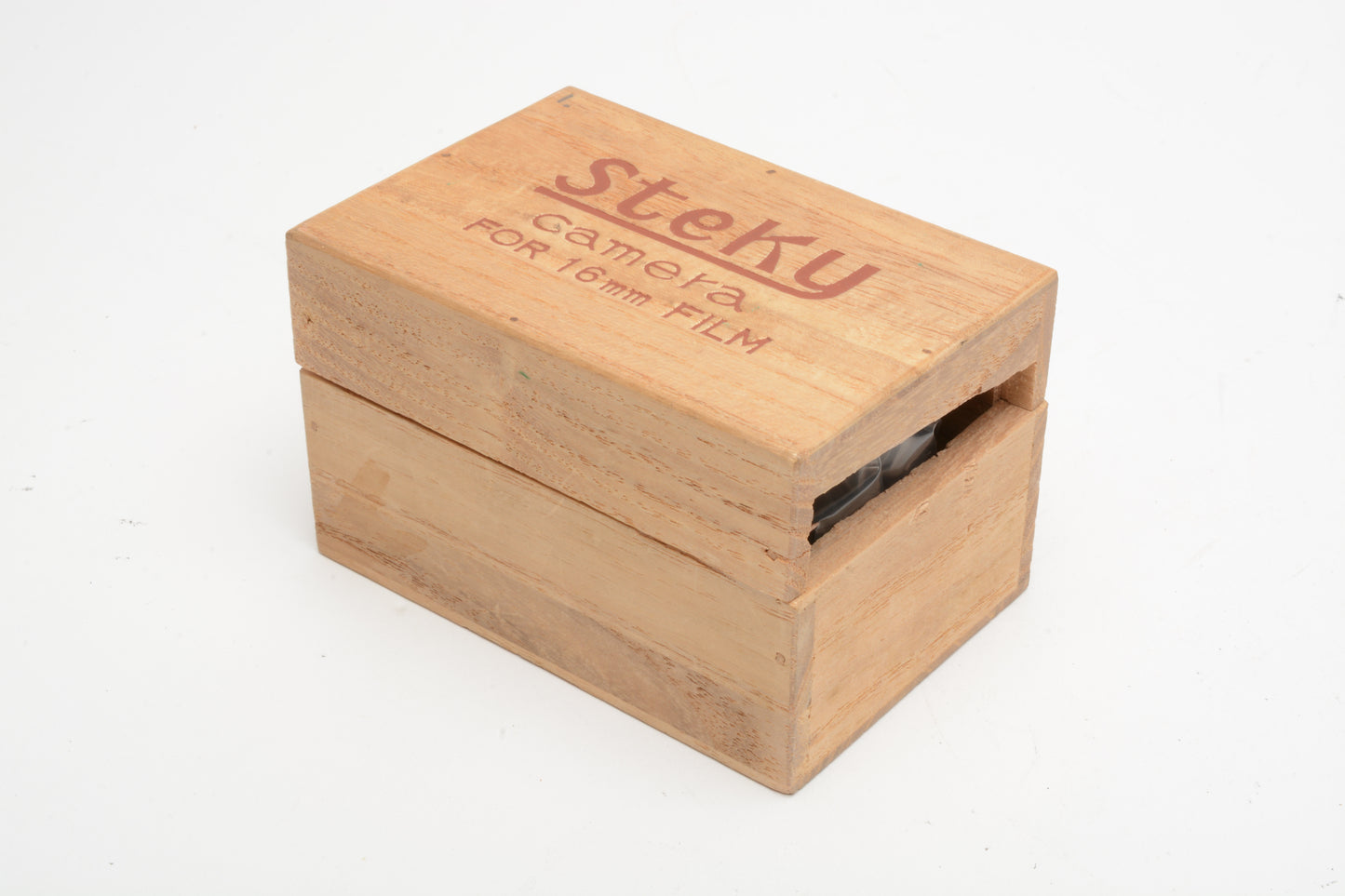 Steky IIIb 16mm camera in case and box, Nice and clean, works! Vintage