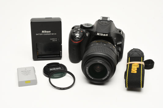 Nikon D5200 w/18-55mm F3.5-5.6G VR, batt+charger+strap+cap, Only 3448 Acts