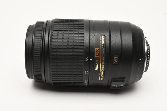 Nikon AF-S Nikkor 55-300mm f4.5-5.6G ED VR DX, UV, Hood, Pouch, Mint-