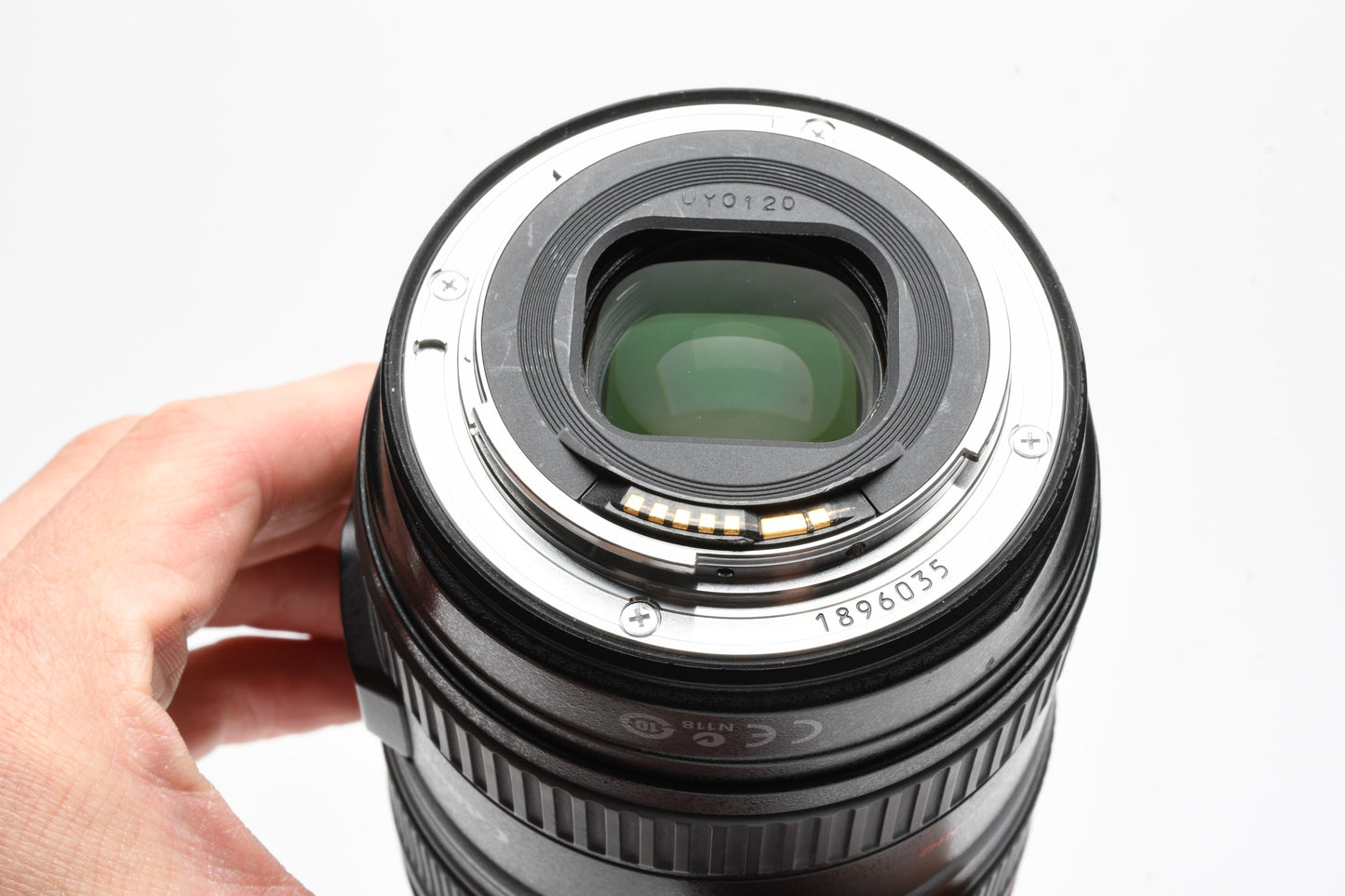 Canon EF 24-105mm f4L IS USM zoom lens, caps, tested, Great!