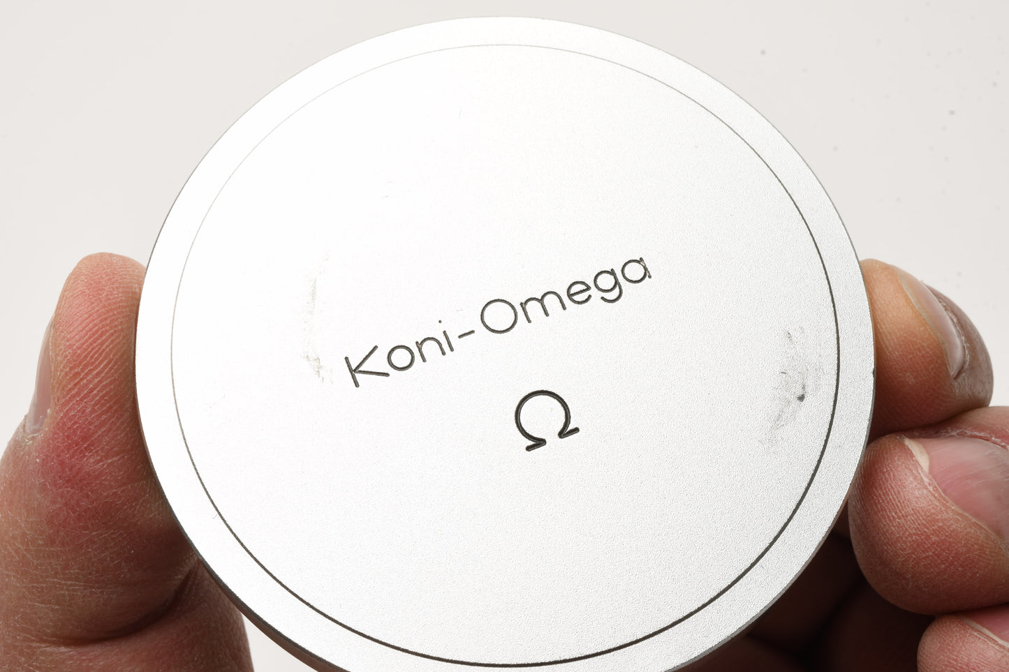 Koni-Omega Chrome 75mm Lens Cap - Felt-lined for Omegon lens