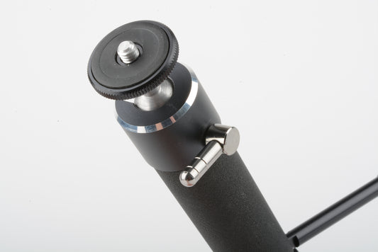 Chinon Pocket Size Table Tripod With Ball Head & Hidden Legs, nice quality