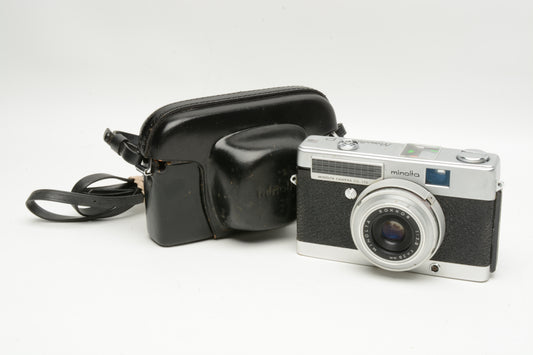 Minolta Minoltina P 35mm Rangefinder camera, Case, New Seals, Tested, Works great!
