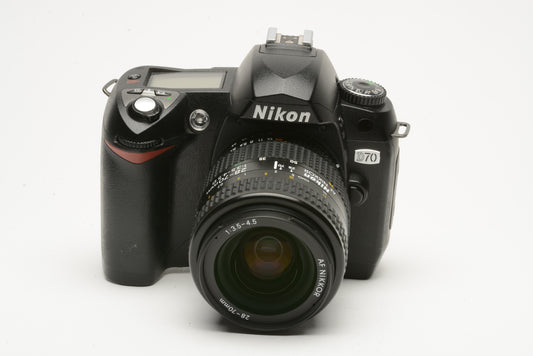 Nikon D70 DSLR w/Nikkor 28-70mm f3.5-4.5D zoom, batt+charger+1GB CF, 8545 Acts