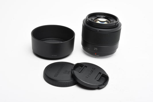 Panasonic Lumix G 25mm F1.7 Asph. lens, H-H025 MFT, caps+hood, Mint-
