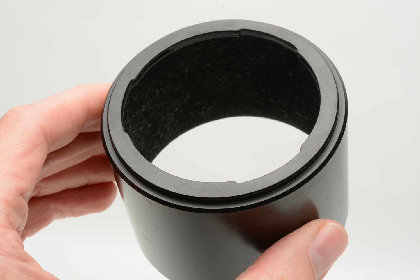 Canon BT-58 plastic bayonet lens hood 58mm diameter