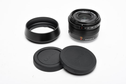 Panasonic Lumix Leica DG Summilux 15mm f1.7 Asph. lens, H-X015 MFT, caps+hood, Mint-