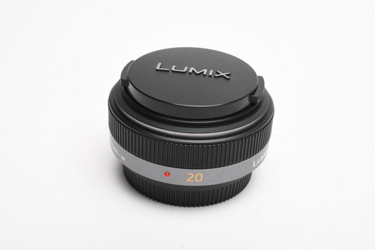 Panasonic Lumix 20mm f1.7 G lens, Very clean, w/Pouch + Hood