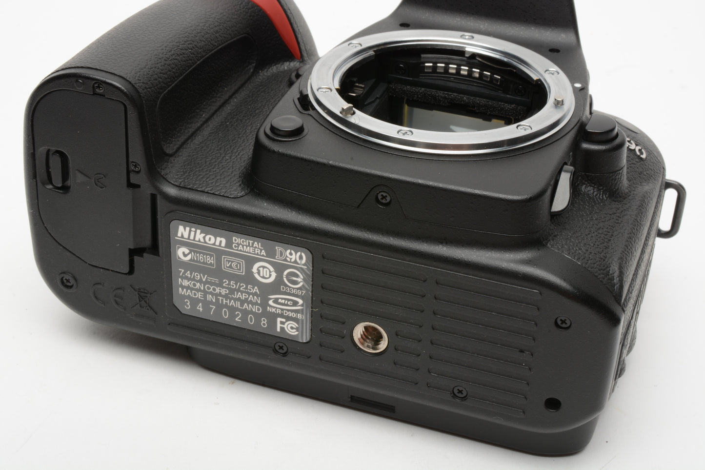 Nikon D90 DSLR body, batt, charger, strap, Only 4872 Acts, very clean, tested