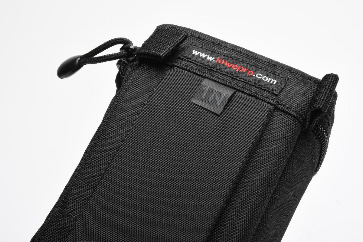 Lowepro padded lens case 1N (Black) ~5.5" tall x 3.5" diameter, Nice