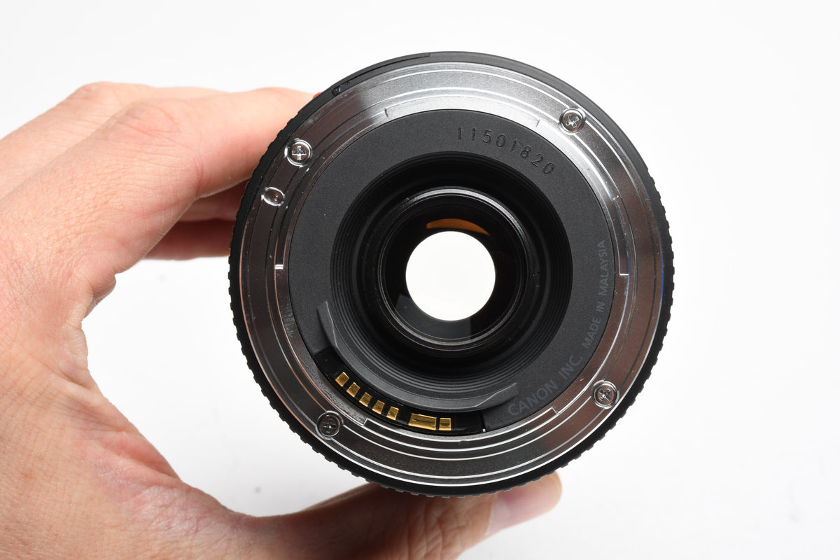 Canon EF 75-300mm f4-5.6 III USM Telephoto zoom lens, Caps