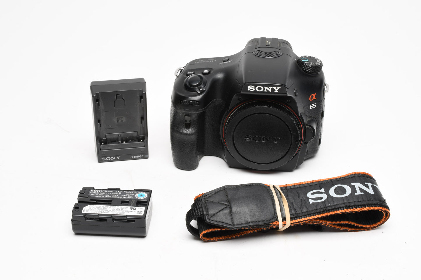 Sony A65 SLT-A65V DSLR Body, batt, charger, strap, only 6069 acts!
