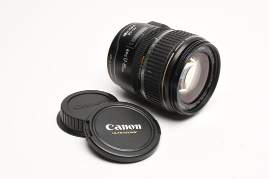 Canon EFS 17-85mm f4-5.6 IS USM Lens + Caps, *Dust *MF Only *Parts/Repair