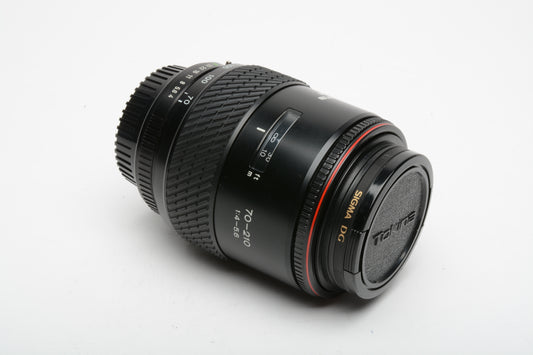 Tokina AF 70-210mm F4-5.6 telephoto zoom lens, UV, caps, clean, Pentax PK