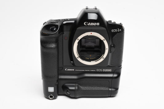 Canon EOS D2000 (Kodak DCS 520) 2MP DSLR, No Batt or charger