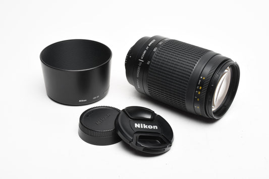 Nikon AF Zoom Nikkor 70-300mm f4-5.6G zoom, Hood+Caps, Clean