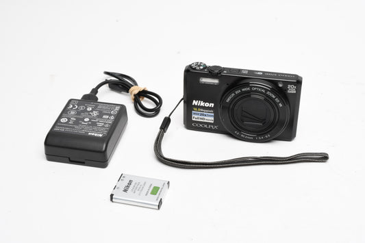 Nikon Coolpix S7000 16MP Digital Point & Shoot camera, batt, charger, Great!