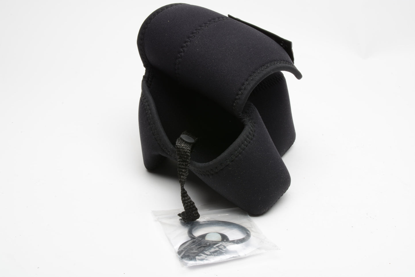 OP Tech Neoprene black fitted case for 35mm SLR DSLR w/short zoom
