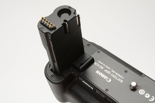 Canon BG-E2N Battery Grip, Genuine, Very clean