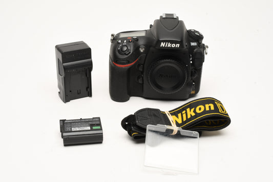Nikon D800 DSLR body, USA version, batt+charger+strap Only 1595 Acts!!