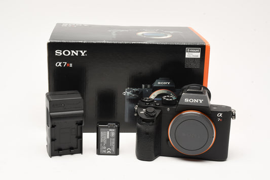 Sony A7R II Mirrorless Body, batt, charger 18,818 Acts, Tested, Box, *Read
