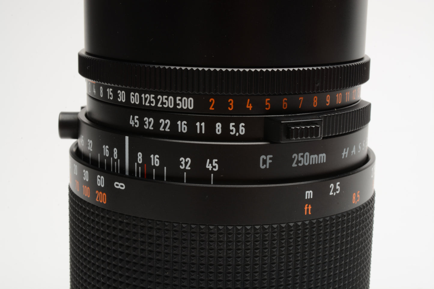 Hasselblad Carl Zeiss CF 250mm F5..6 T* lens, Caps, Mint-