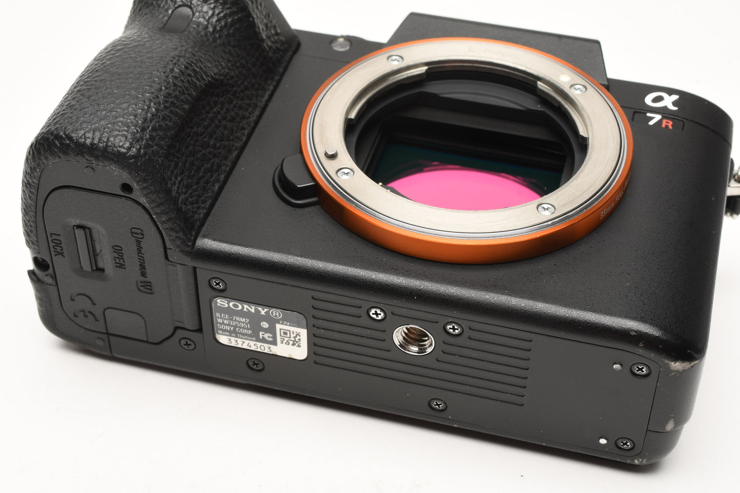 Sony A7R II Mirrorless Body, batt, charger 18,818 Acts, Tested, Box, *Read